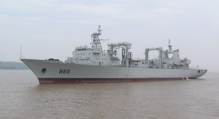 Tàu tiếp tế tổng hợp Type 903, Hải quân Trung Quốc